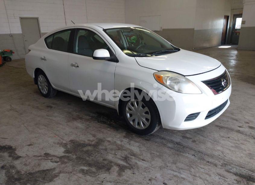 2012 Nissan Versa 1.6 SV (VIN 3N1CN7AP4CL922493) main photo
