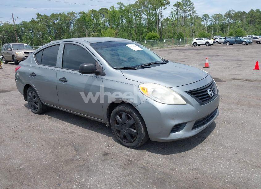 2013 Nissan Versa 1.6 S (VIN 3N1CN7AP4DL834707) main photo