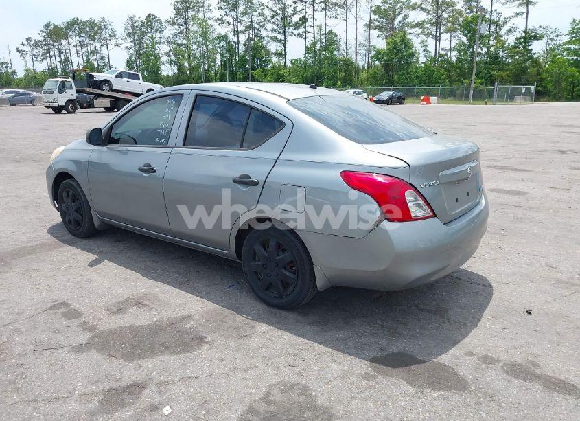 Photo 3 of 2013 Nissan Versa 1.6 S (VIN 3N1CN7AP4DL834707)