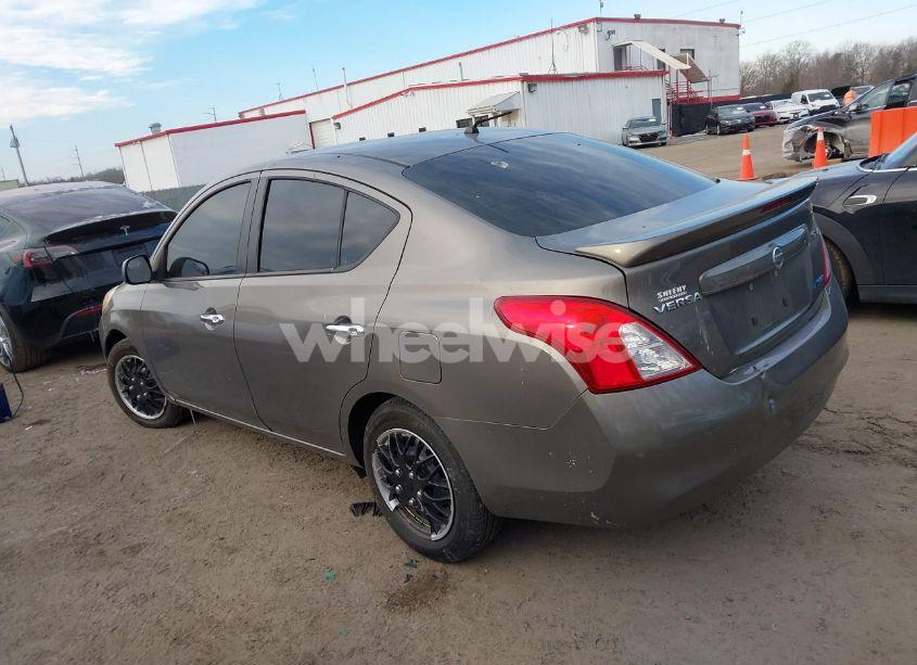 Photo 3 of 2013 Nissan Versa 1.6 SV (VIN 3N1CN7AP4DL842290)