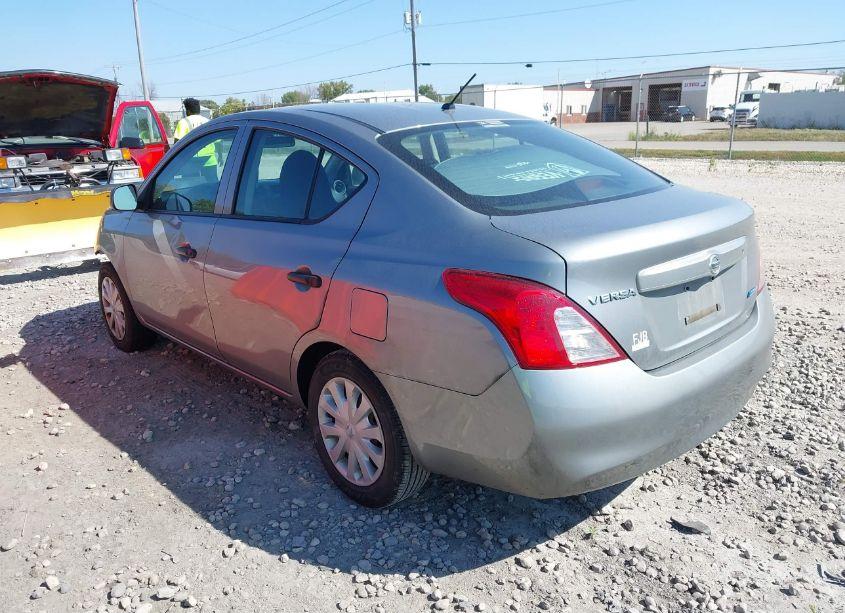 Photo 3 of 2013 Nissan Versa 1.6 S (VIN 3N1CN7AP4DL844105)
