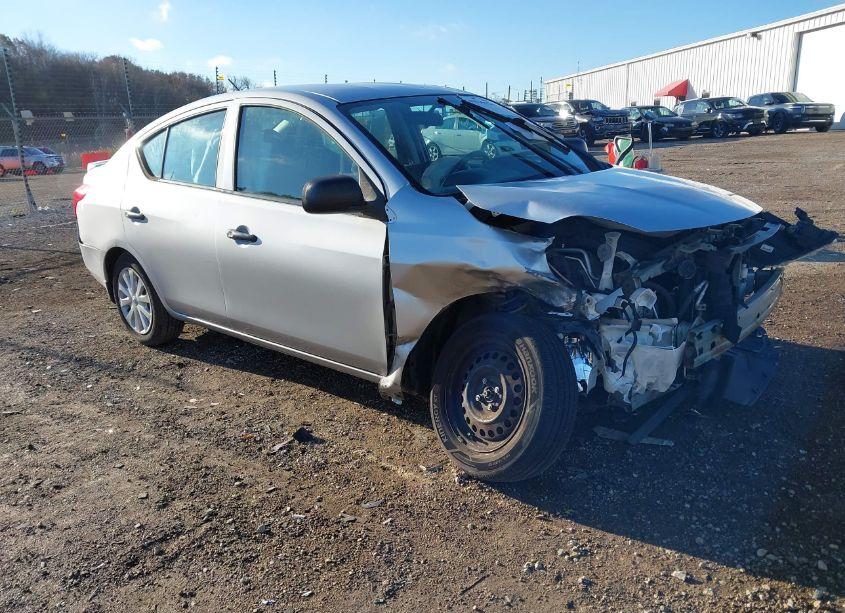 2013 Nissan Versa 1.6 S+ (VIN 3N1CN7AP4DL892820) main photo