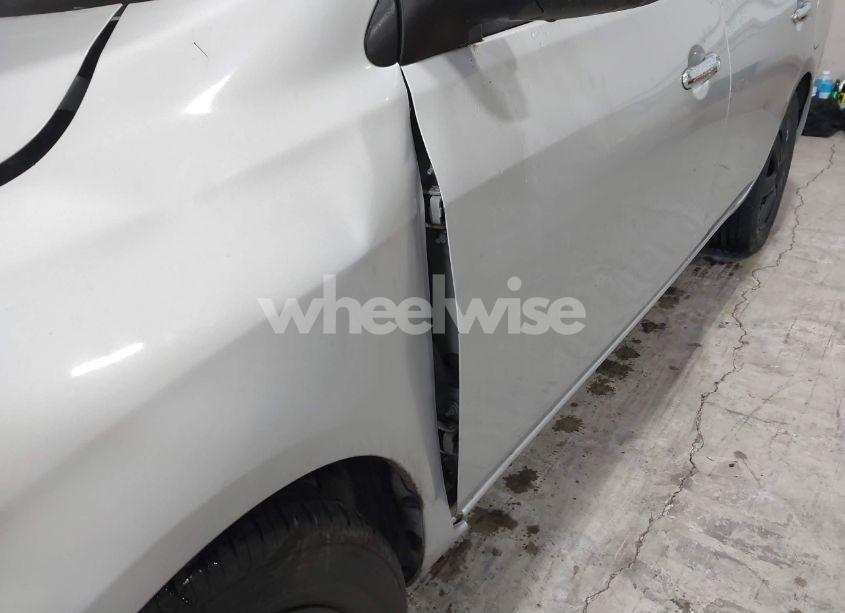 Photo 14 of 2014 Nissan Versa 1.6 S/1.6 S+/1.6 SL/1.6 SV (VIN 3N1CN7AP4EK440552)