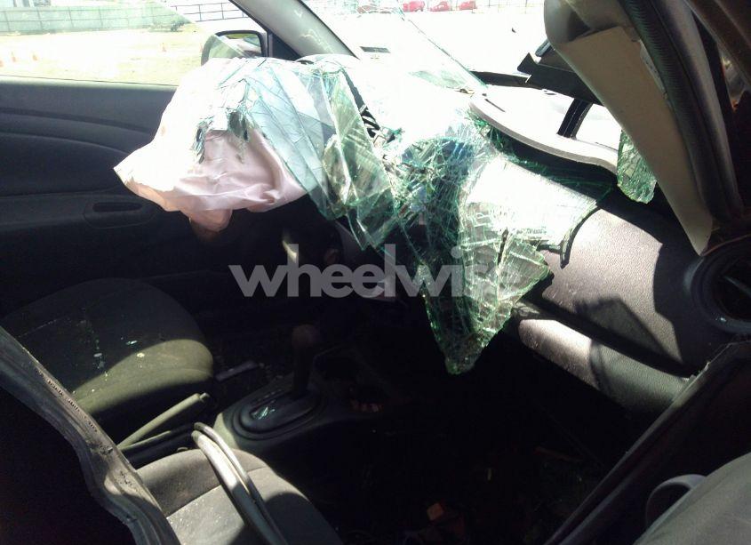 Photo 5 of 2014 Nissan Versa 1.6 S+ (VIN 3N1CN7AP4EL818069)