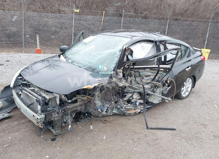 Photo 2 of 2014 Nissan Versa 1.6 SL (VIN 3N1CN7AP4EL828312)