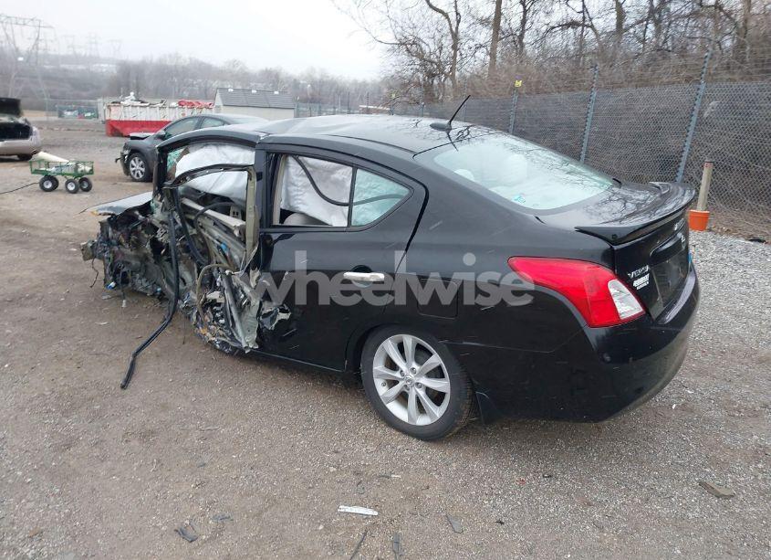 Photo 3 of 2014 Nissan Versa 1.6 SL (VIN 3N1CN7AP4EL828312)