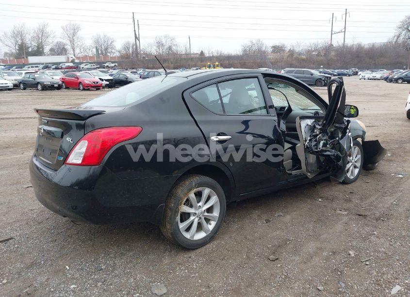 Photo 4 of 2014 Nissan Versa 1.6 SL (VIN 3N1CN7AP4EL828312)