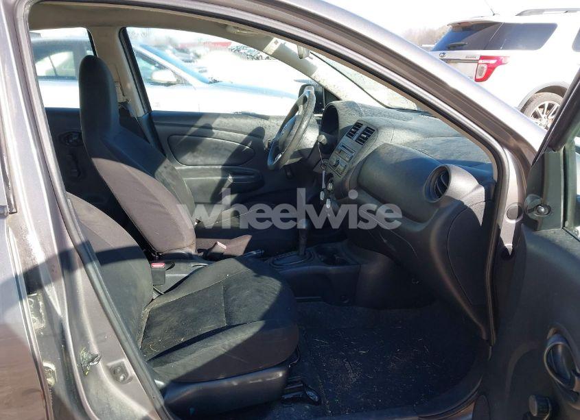 Photo 5 of 2014 Nissan Versa 1.6 S+ (VIN 3N1CN7AP4EL844848)