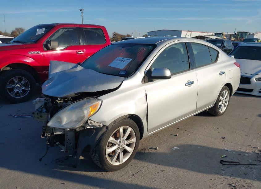 Photo 2 of 2014 Nissan Versa 1.6 SL (VIN 3N1CN7AP4EL848365)