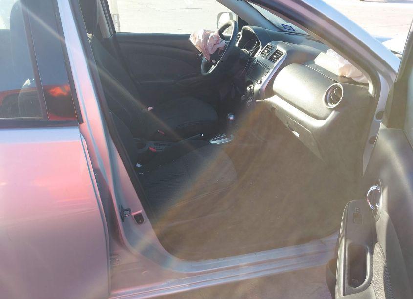 Photo 5 of 2014 Nissan Versa 1.6 SL (VIN 3N1CN7AP4EL848365)