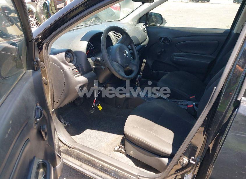 Photo 5 of 2014 Nissan Versa 1.6 S (VIN 3N1CN7AP4EL853078)