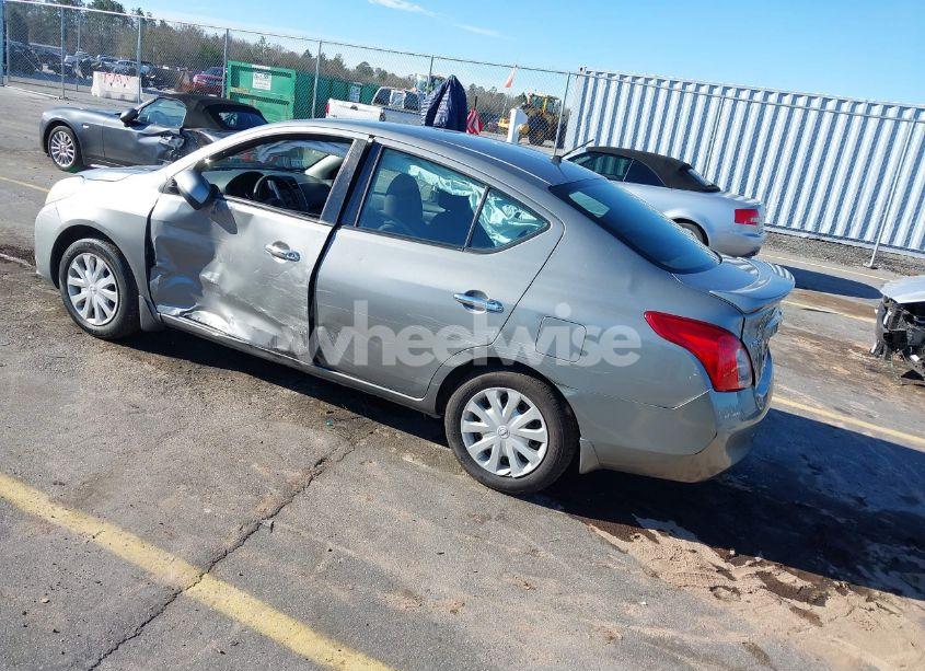 Photo 3 of 2014 Nissan Versa 1.6 S/1.6 S+/1.6 SL/1.6 SV (VIN 3N1CN7AP4EL862427)
