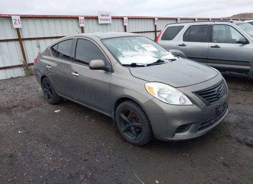 2014 Nissan Versa 1.6 S/1.6 S+/1.6 SL/1.6 SV (VIN 3N1CN7AP4EL874545) main photo