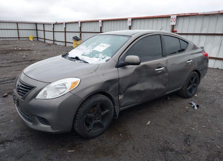 Photo 2 of 2014 Nissan Versa 1.6 S/1.6 S+/1.6 SL/1.6 SV (VIN 3N1CN7AP4EL874545)