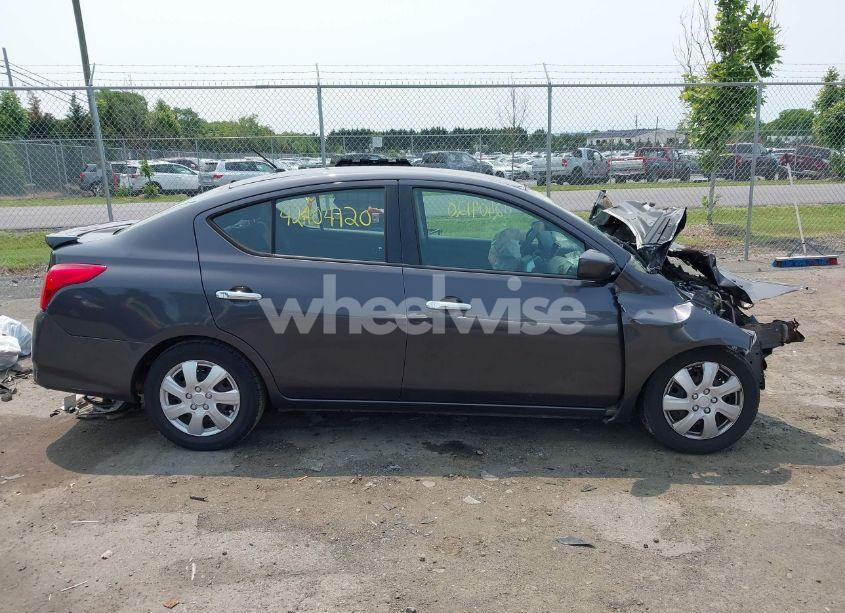 Photo 14 of 2015 Nissan Versa 1.6 SV (VIN 3N1CN7AP4FL803301)