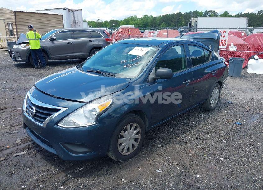 Photo 2 of 2015 Nissan Versa S/S PLUS/SV/SL (VIN 3N1CN7AP4FL833091)