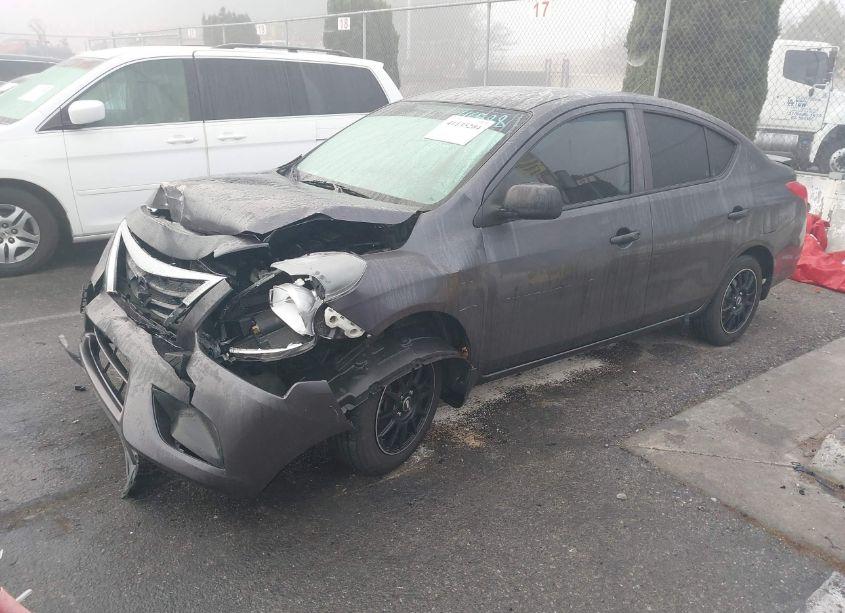 Photo 2 of 2015 Nissan Versa 1.6 S+ (VIN 3N1CN7AP4FL841949)