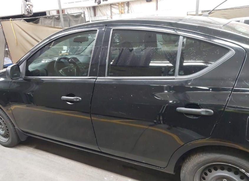 Photo 15 of 2015 Nissan Versa 1.6 S (VIN 3N1CN7AP4FL844334)