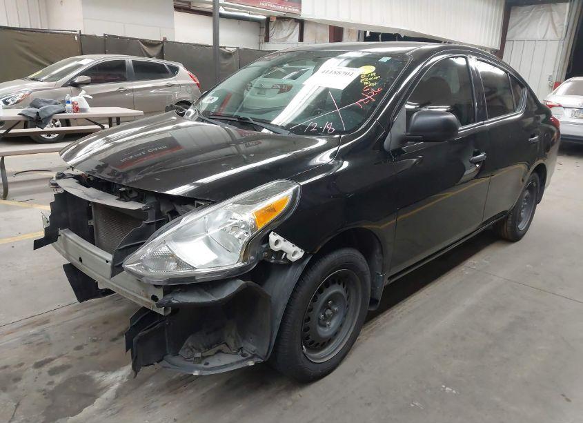 Photo 2 of 2015 Nissan Versa 1.6 S (VIN 3N1CN7AP4FL844334)