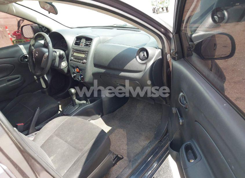 Photo 5 of 2015 Nissan Versa 1.6 S+ (VIN 3N1CN7AP4FL852899)