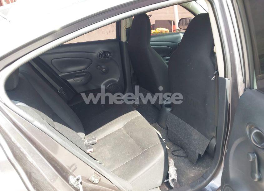 Photo 8 of 2015 Nissan Versa 1.6 S+ (VIN 3N1CN7AP4FL852899)