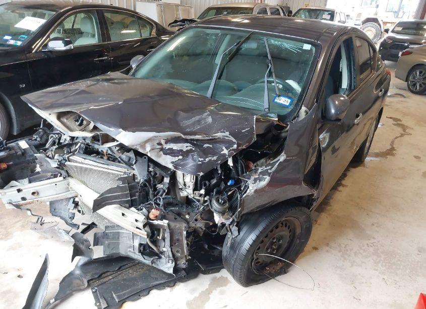 Photo 2 of 2015 Nissan Versa 1.6 SV (VIN 3N1CN7AP4FL867855)