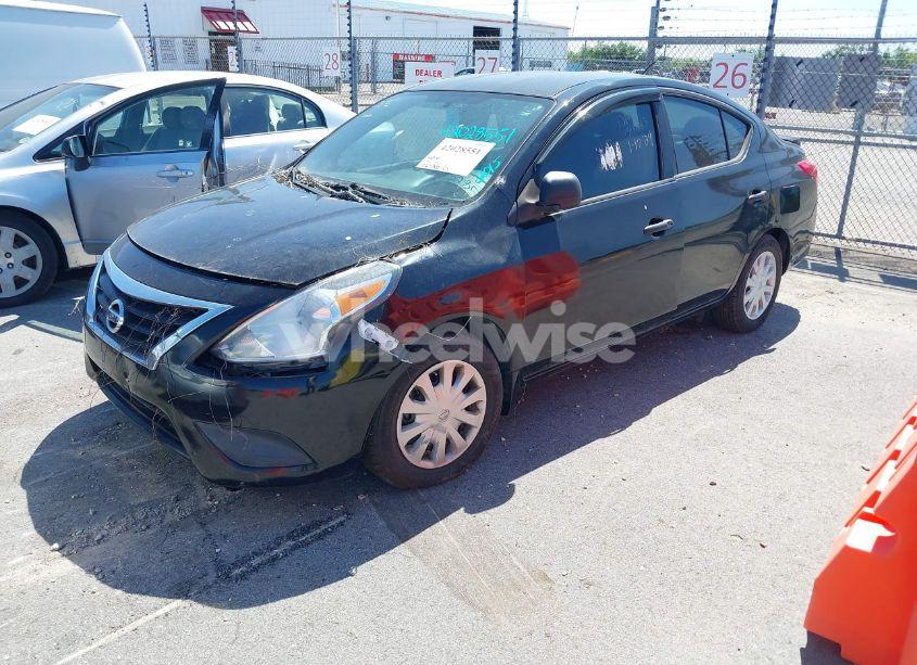 Photo 2 of 2015 Nissan Versa 1.6 S+ (VIN 3N1CN7AP4FL892576)