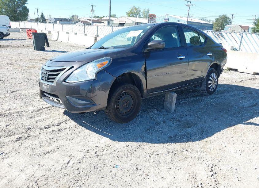 Photo 2 of 2015 Nissan Versa 1.6 SV (VIN 3N1CN7AP4FL895638)