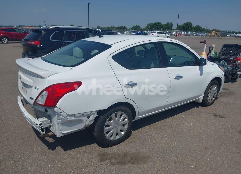 Photo 4 of 2015 Nissan Versa 1.6 SV (VIN 3N1CN7AP4FL904953)