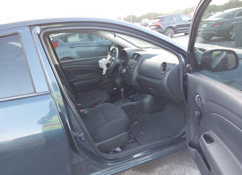 Photo 5 of 2015 Nissan Versa 1.6 S+ (VIN 3N1CN7AP4FL923390)