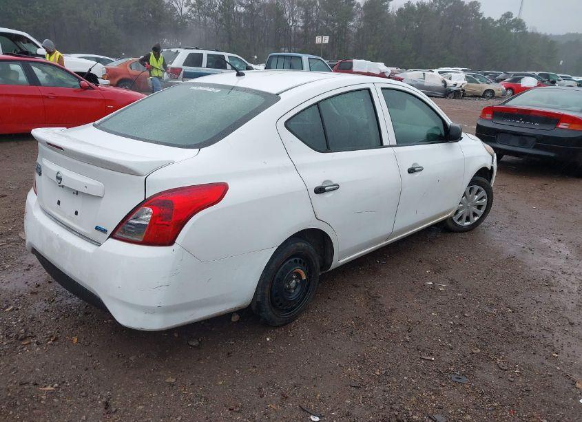 Photo 4 of 2015 Nissan Versa 1.6 S+ (VIN 3N1CN7AP4FL936592)