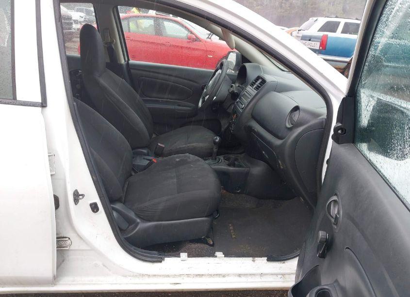 Photo 5 of 2015 Nissan Versa 1.6 S+ (VIN 3N1CN7AP4FL936592)