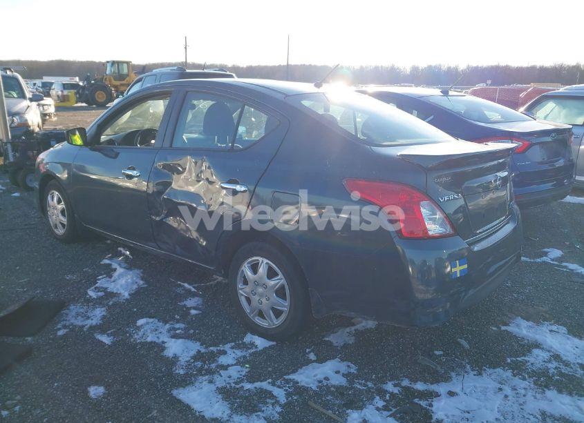 Photo 3 of 2015 Nissan Versa 1.6 SV (VIN 3N1CN7AP4FL941291)