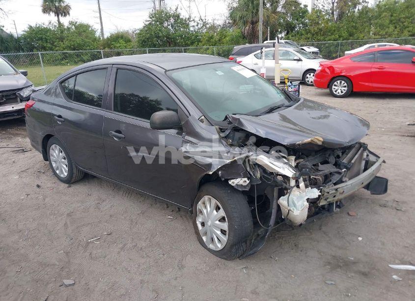 2015 Nissan Versa 1.6 S+ (VIN 3N1CN7AP4FL946538) main photo