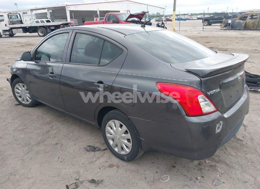 Photo 3 of 2015 Nissan Versa 1.6 S+ (VIN 3N1CN7AP4FL946538)
