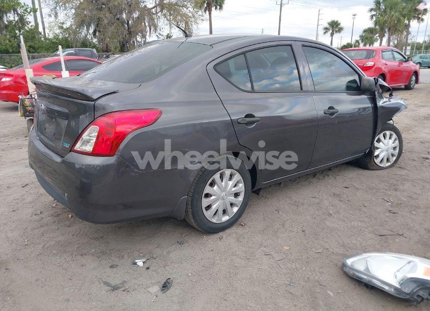 Photo 4 of 2015 Nissan Versa 1.6 S+ (VIN 3N1CN7AP4FL946538)