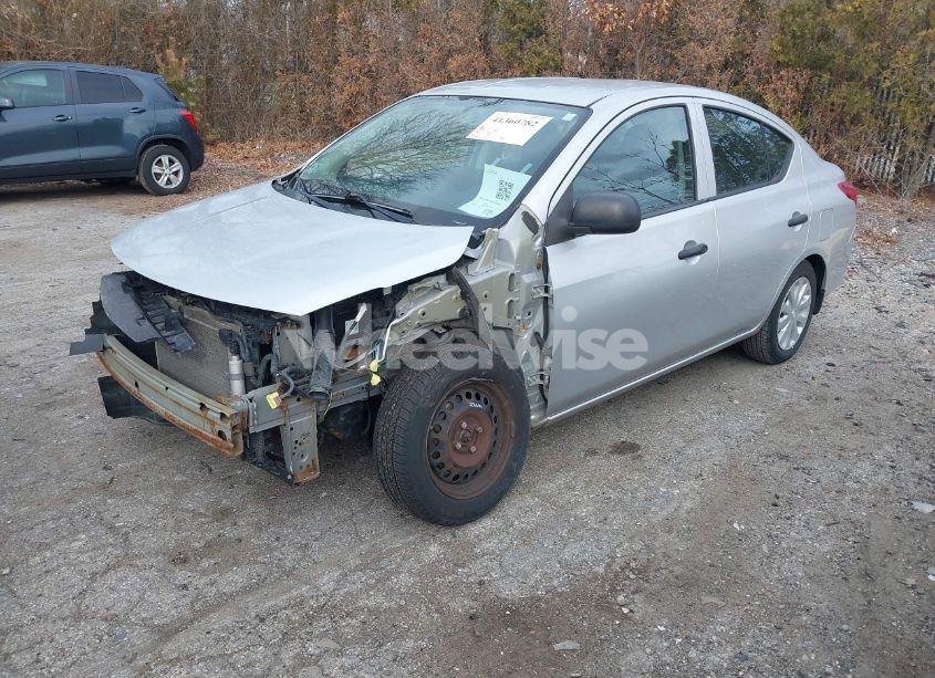 Photo 2 of 2015 Nissan Versa 1.6 S (VIN 3N1CN7AP4FL955630)