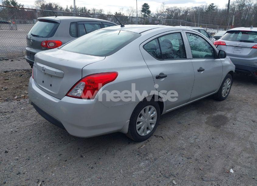 Photo 4 of 2015 Nissan Versa 1.6 S (VIN 3N1CN7AP4FL955630)