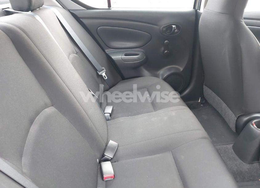 Photo 8 of 2015 Nissan Versa 1.6 S (VIN 3N1CN7AP4FL955630)