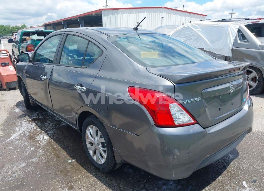 Photo 3 of 2016 Nissan Versa 1.6 SV (VIN 3N1CN7AP4GL831763)