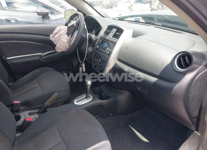 Photo 5 of 2016 Nissan Versa 1.6 SV (VIN 3N1CN7AP4GL831763)