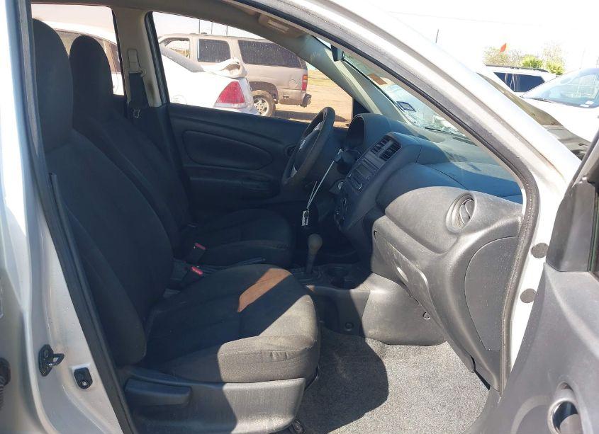 Photo 5 of 2016 Nissan Versa 1.6 S (VIN 3N1CN7AP4GL839734)