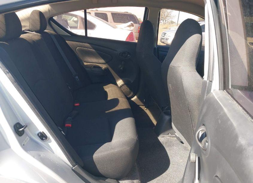 Photo 8 of 2016 Nissan Versa 1.6 S (VIN 3N1CN7AP4GL839734)