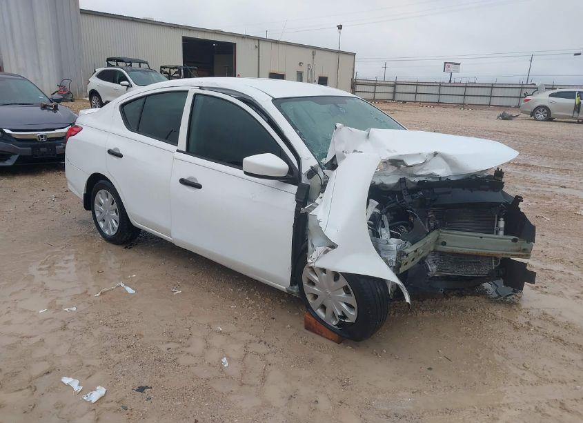 2016 Nissan Versa 1.6 S+ (VIN 3N1CN7AP4GL884107) main photo