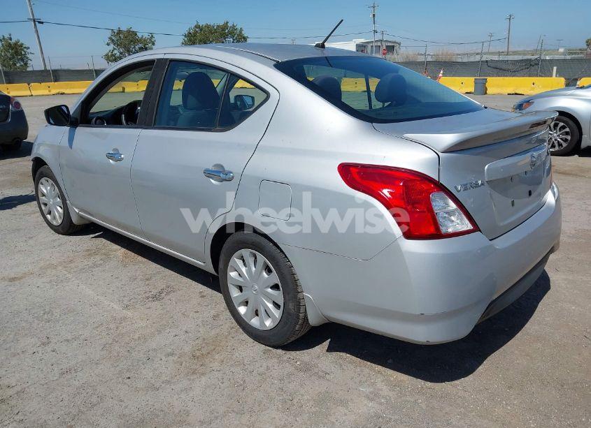 Photo 3 of 2016 Nissan Versa 1.6 SV (VIN 3N1CN7AP4GL917638)