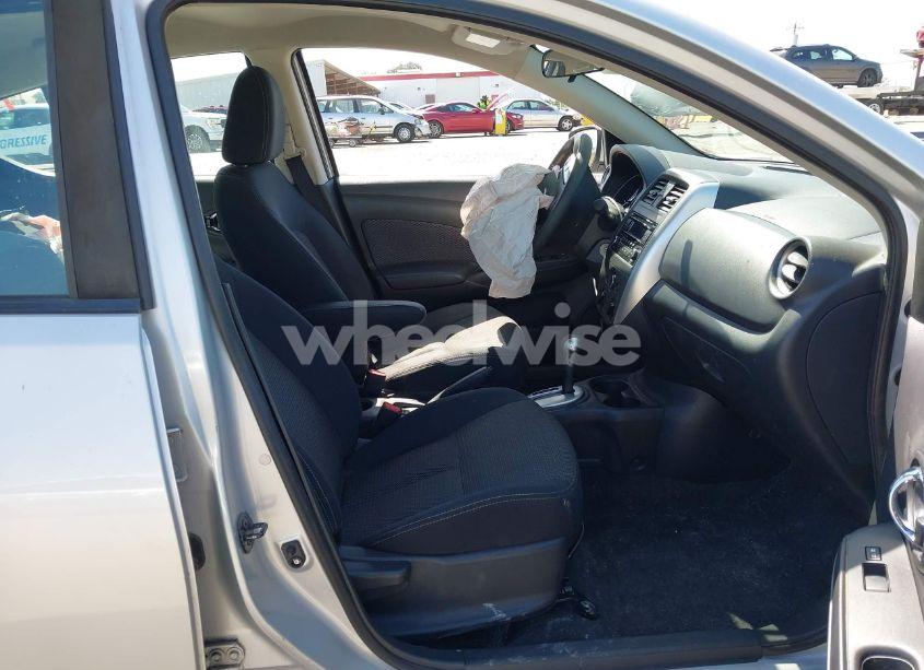Photo 5 of 2016 Nissan Versa 1.6 SV (VIN 3N1CN7AP4GL917638)