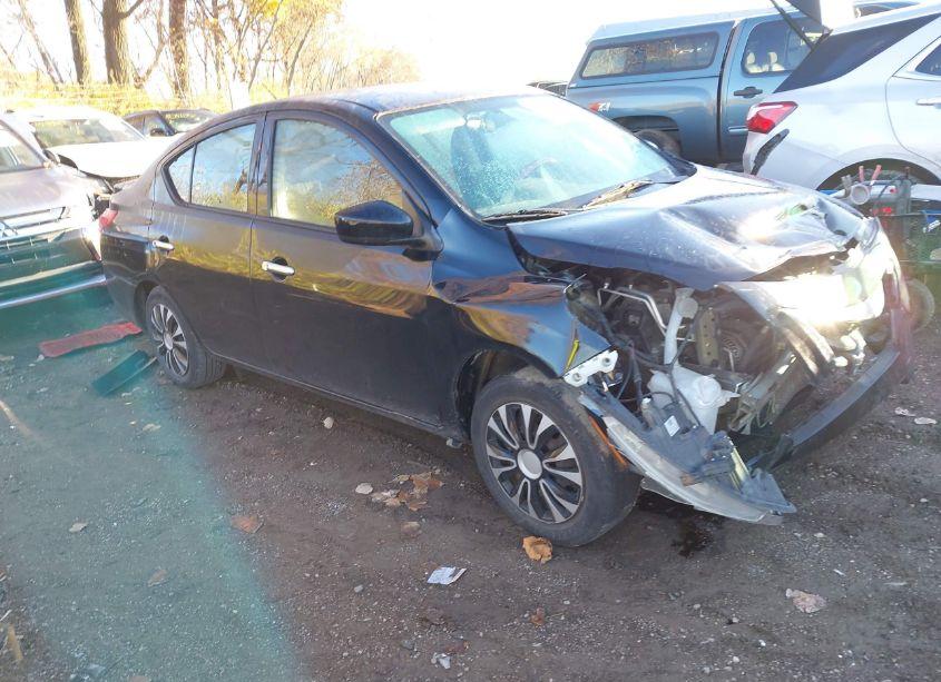 2017 Nissan Versa 1.6 SV (VIN 3N1CN7AP4HL855577) main photo