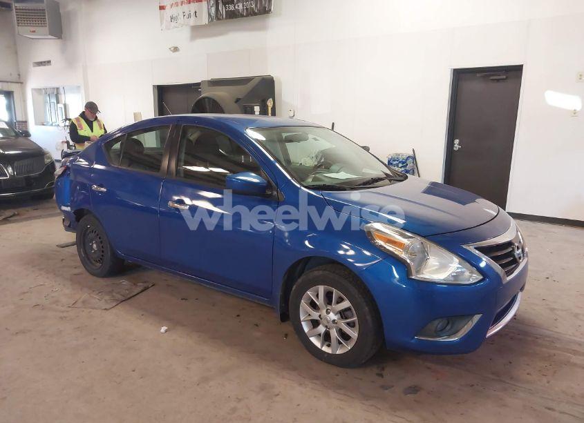 2017 Nissan Versa 1.6 SV (VIN 3N1CN7AP4HL864053) main photo