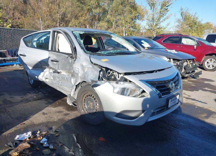 2018 Nissan Versa 1.6 S+ (VIN 3N1CN7AP4JL810676) main photo