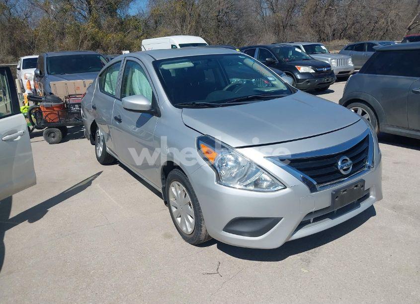 2018 Nissan Versa 1.6 S+ (VIN 3N1CN7AP4JL818034) main photo